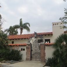 Villa Aurora