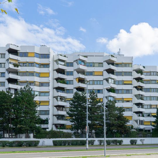 Terrassenhaus Magdeburgstraße, Wien
