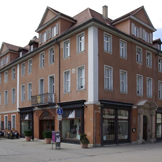 Hauptstraße 33