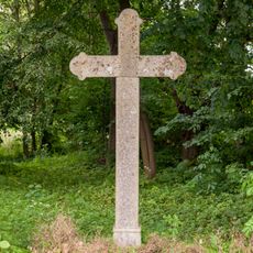 Kříž východně od Bradáčova (2)