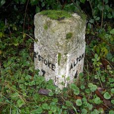 Milestone South East Of Pear Tree Cottage