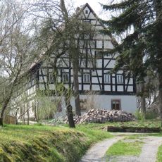 Wohnstallhaus und Keller im Garten Hohlweg 8