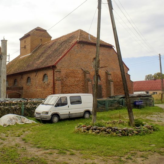 Stajnia z gołębnikiem