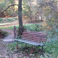 Lávka přes Čertík před rybníkem Jarval