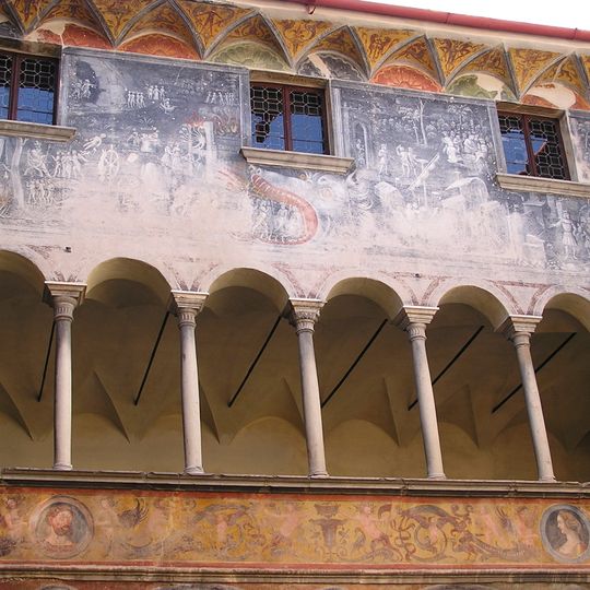 Palazzo Besta