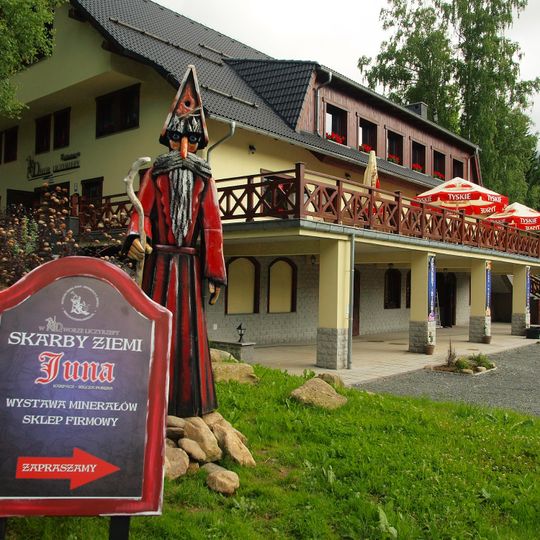 Treasures of the Earth JUNA