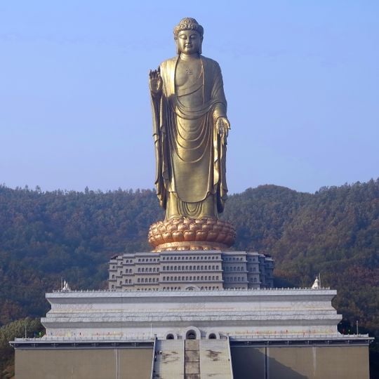 Buda del Templo de Primavera