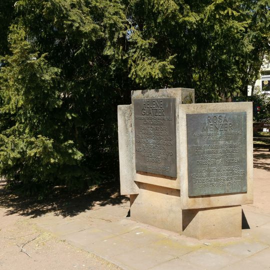Denkmal am Barbarossaplatz, Dresden