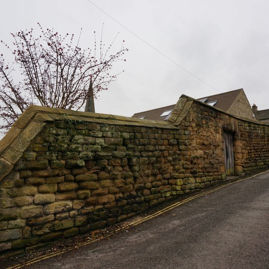Enclosure wall to gardens of Greenbanks, Hallcroft and the Bungalow