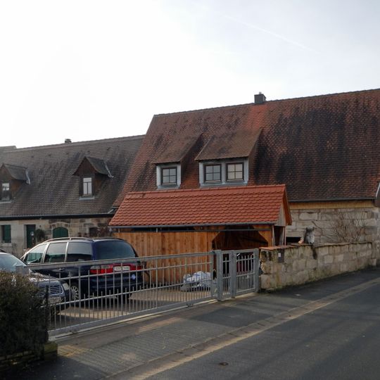 Wohnstallhaus mit Scheune