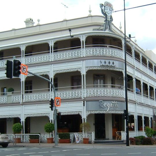 Regatta Hotel