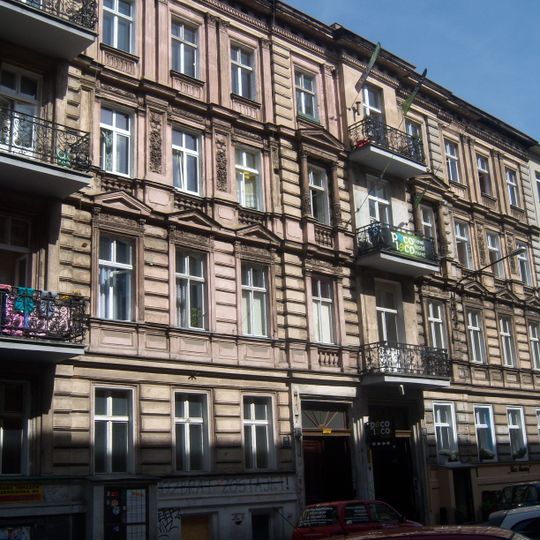 Kamienica z oficyną