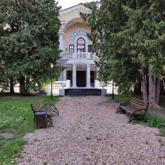 Главный дом