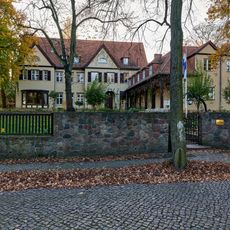 Wohnhaus Peter-Lenné-Straße 7