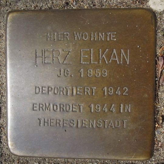 Stolperstein en memoria de Herz Elkan