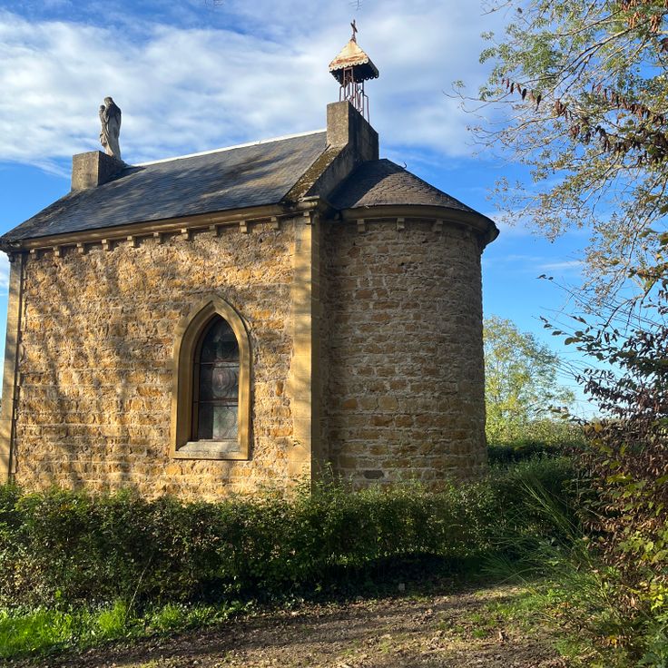 Chapelle Notre-Dame de la Touche d'Anzy-le-Duc