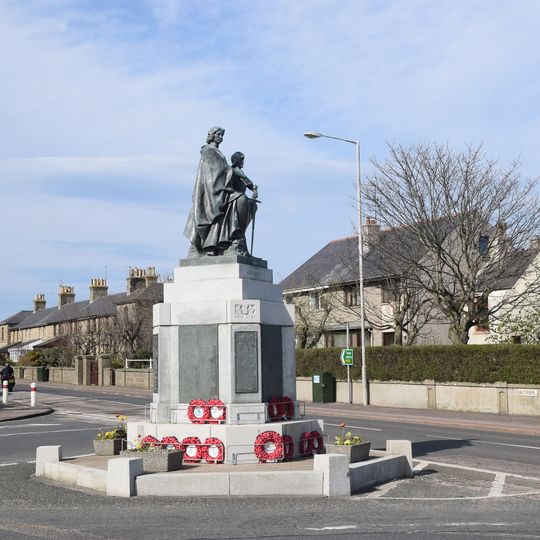 Fraserburgh, Saltoun Place, War Memorial