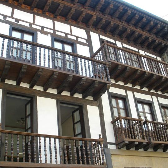 Casa Nagusia 12 / Panpinot 12