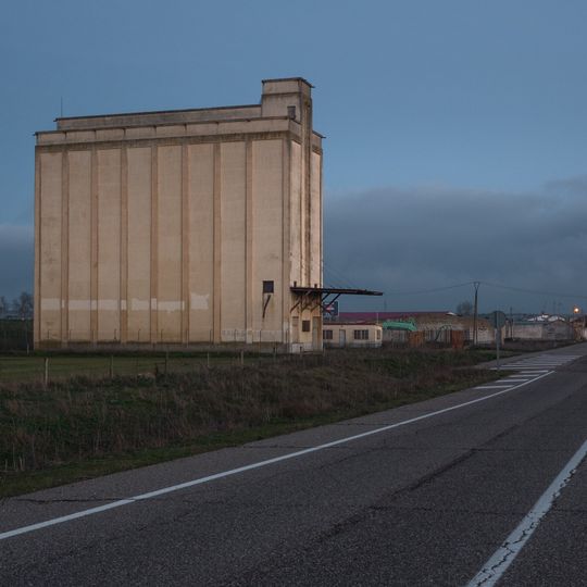 Silo de Cerecinos de Campos