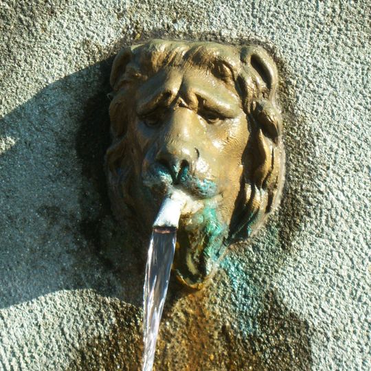 Fontana di Piazza della Rocca