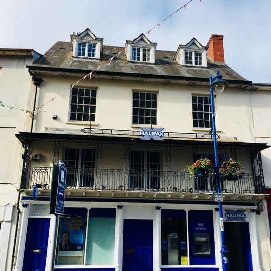 No.4 Cross Street, Abergavenny