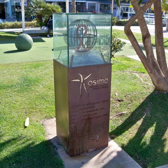 Monumento a las víctimas del SIDA