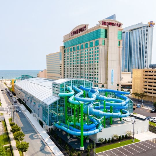 Construction of Island Waterpark at Showboat