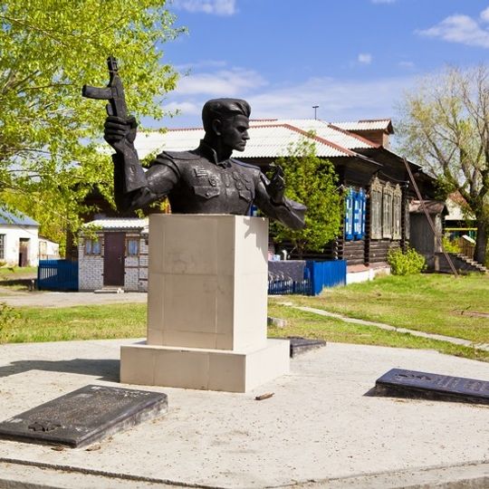 Памятник Герою Советского Союза Д.М. Крутикову