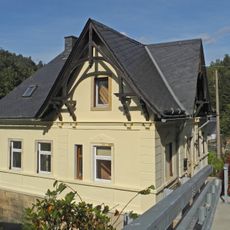 Wohnhaus in offener Bebauung Kleinhennersdorfer Straße 7