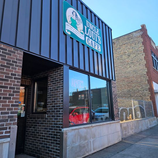 Uncle Loui's Cafe