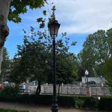 Conjunto de Farolas exentas de los Jardines del Genil