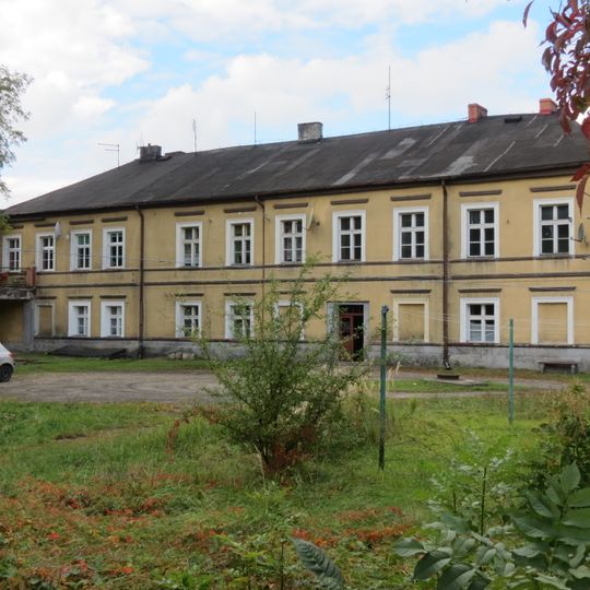 Dwór, tzw. Dolny Dwór