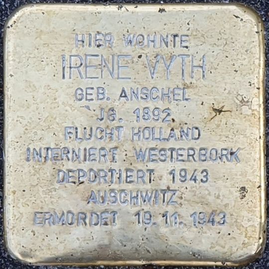Stolperstein en memoria de Irene Vyth