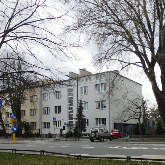 25 Paryska Street in Warsaw