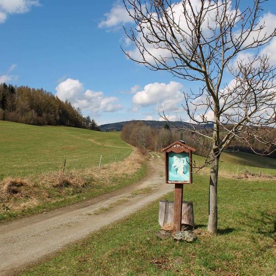Obrázek západně od Hostic u polní cesty