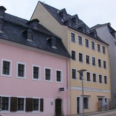 Erdgeschoss und Wendelstein eines Wohnhauses in Ecklage Markt 10