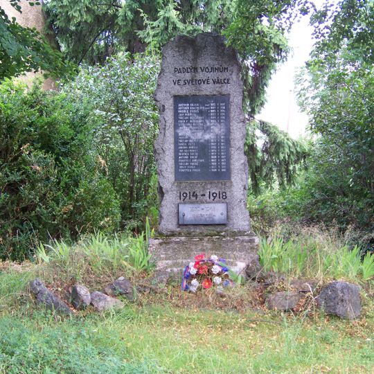 World Wars memorial in Svatá