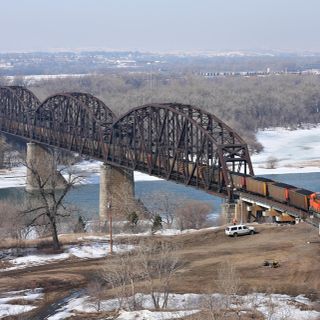Missouri River High Bridge
