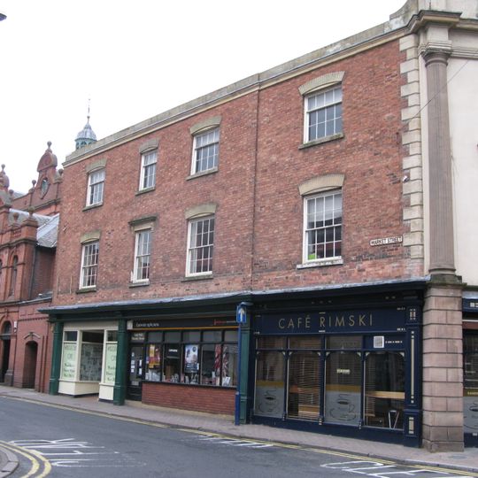 4 And 6, Market Street