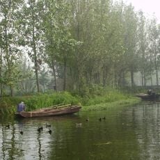 Nansi Lake