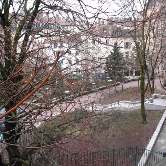 Place Croix-Paquet