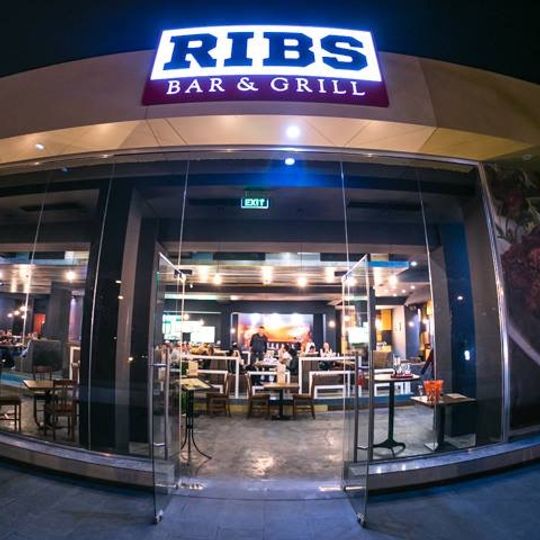 RIBS Bar & Grill