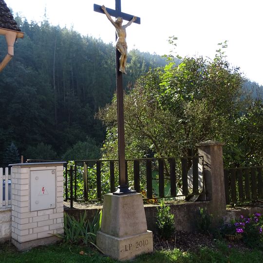 Boží muka v ulici V Hamburku v Nižboru