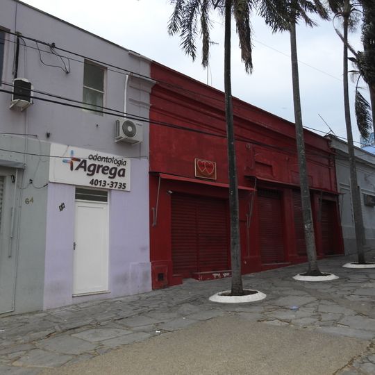 Imóvel à Praça da Bandeira, nº 54