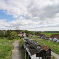 Stajnia z wiatą i wagą
