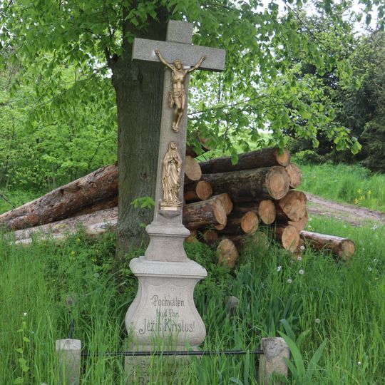 Kříž severně od Radotic při cestě do Jemnice