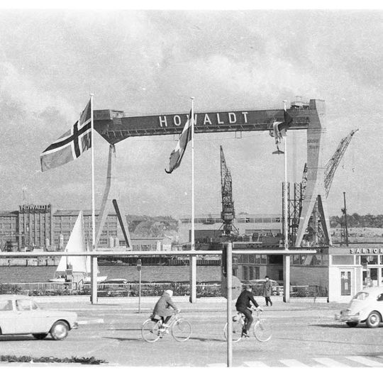 HDW-Portalkran Dock 8