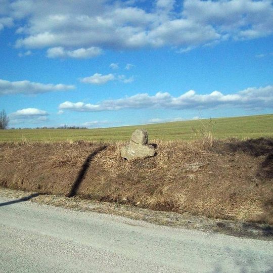 Smírčí kříž severně od Lhotky