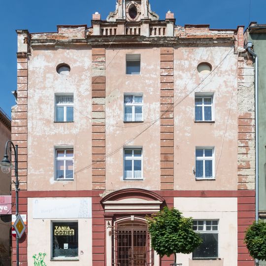 16 Market Square in Niemcza