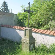 Kříž v Bohosudovské ulici v Sobědruhách